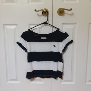 💚 2/$35 Abercrombie Kids navy or dark blue and white stripes short sleeve tee